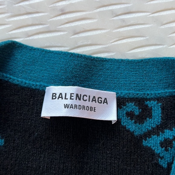 Balenciaga Wool Cardigan V Neck - Picture 3 of 7